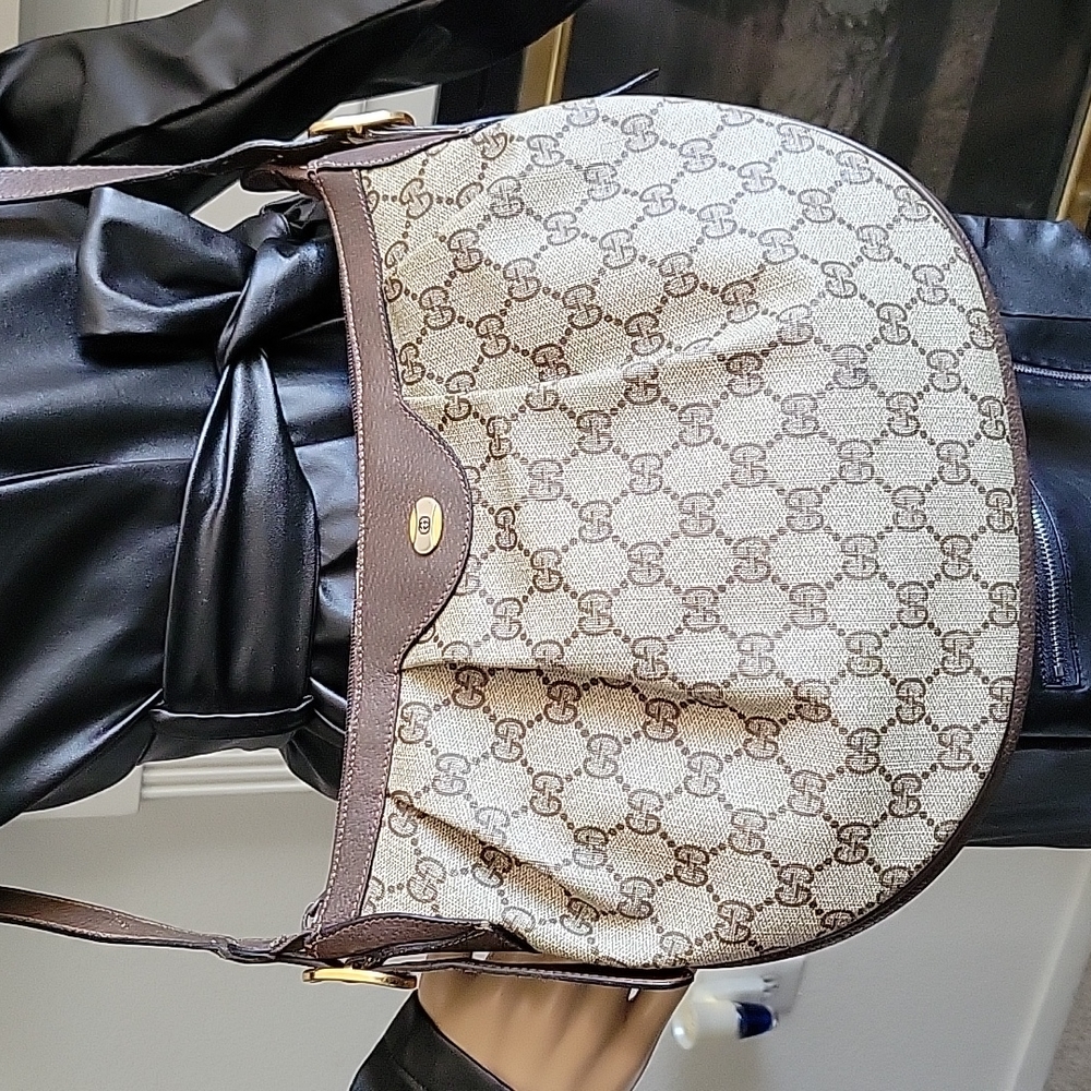 GUCCI GG Supreme Shoulder/Crossbody Bag, Cleaned, 41-02÷058
